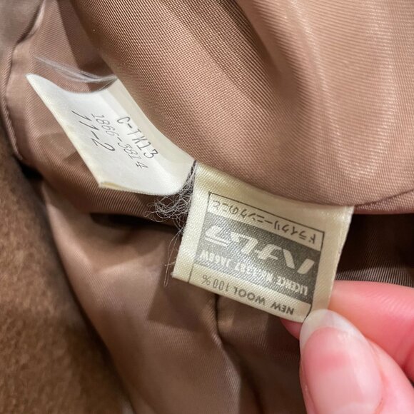 EUC Vintage 100% Wool Genuine Fur Collar Belted Coat Brown XS-S fit - Picture 5 of 6